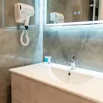5 Stinet Koman