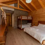 5 Stinet Hotel Koman