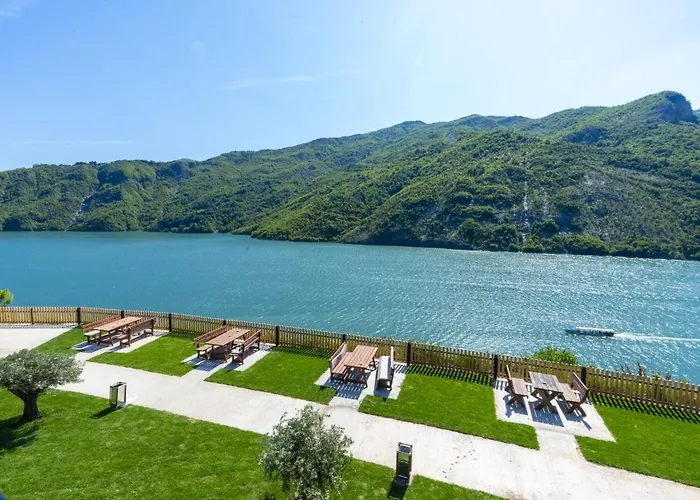 Hotel 5 Stinet Koman